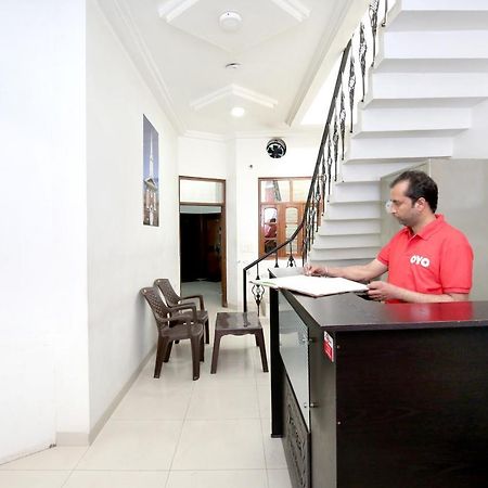 Oyo 8105 Royale Guest House Лудхиана Экстерьер фото