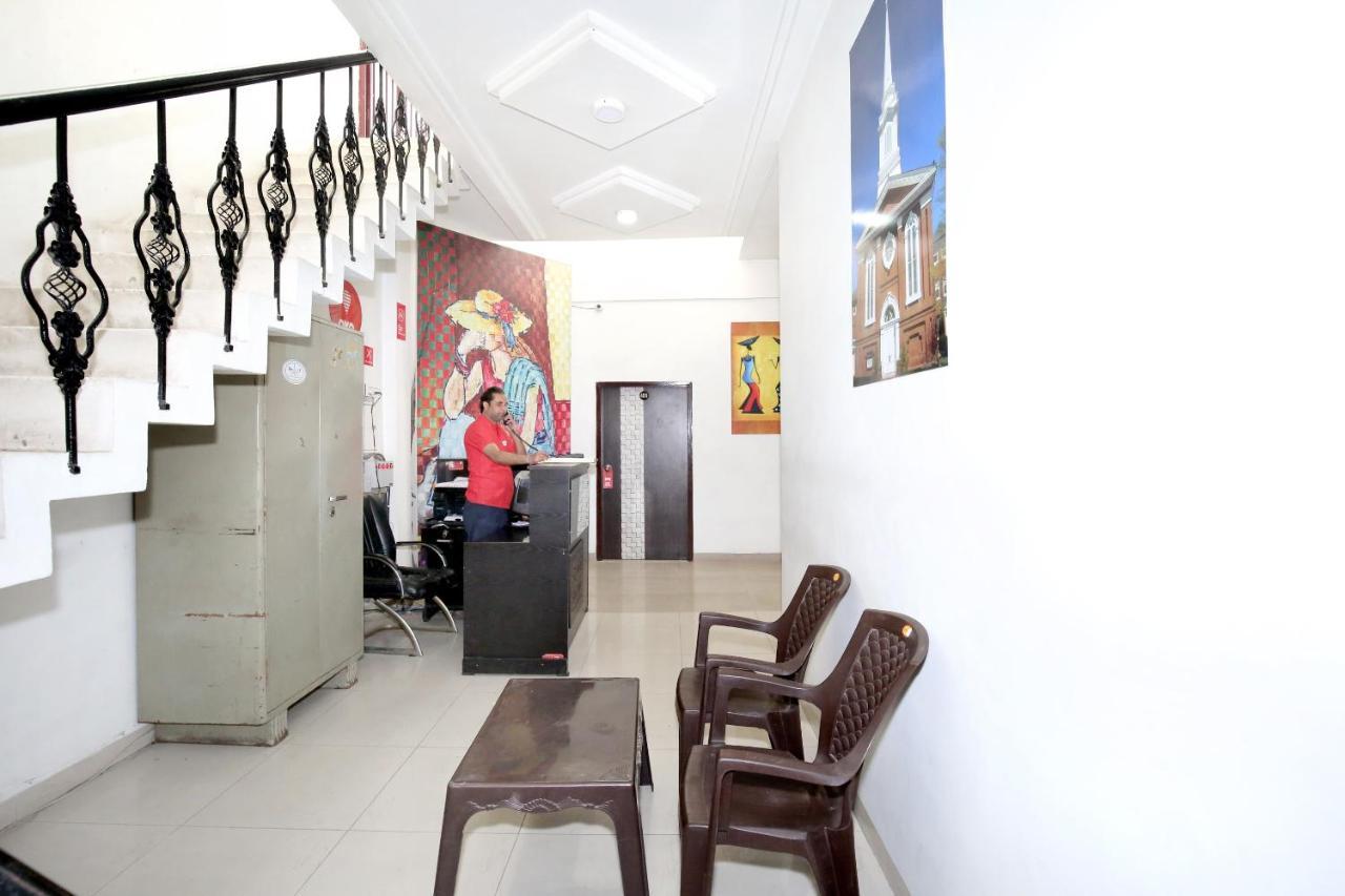 Oyo 8105 Royale Guest House Лудхиана Экстерьер фото